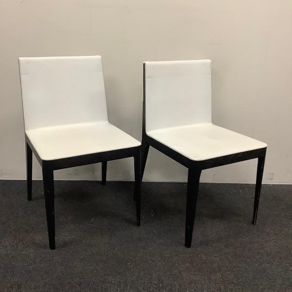 complete set 2 stuks B&B Italia EL eetkamer stoel, wit leder, Huis en Inrichting, Stoelen, Zwart, Gebruikt