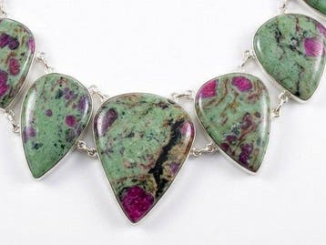 Rubis - Collier Rubis en Zoïsite - Collier - Rubin dans