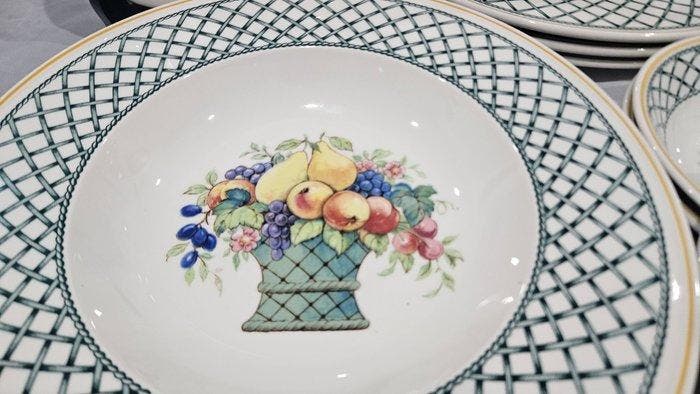 Villeroy & Boch - Eetservies voor 6 (13) - Basket -, Antiek en Kunst, Antiek | Meubels | Tafels