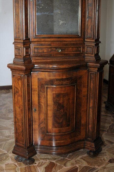 Buffet - Bois dur - armoire dangle avec miroir, Antiquités & Art, Curiosités & Brocante