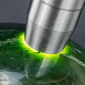 Natuurlijke hoogwaardige jade-nephrietbol uit Birma – 4,2