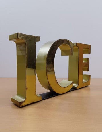 Letters ICE - Reclamebord - Metaal, messing