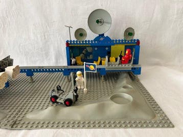 Lego Set - 6970 - Classic Space - Beta-1 Command Base, Nieuw