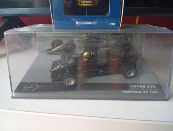 Minichamps, Altaya 1:43 - Model raceauto (2) - Lotus 97T, Nieuw