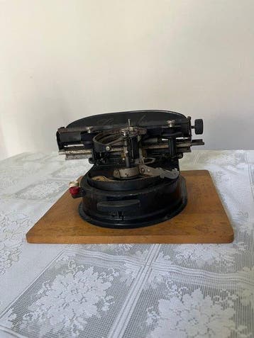 Geniatus - Typemachine - 1920-1930