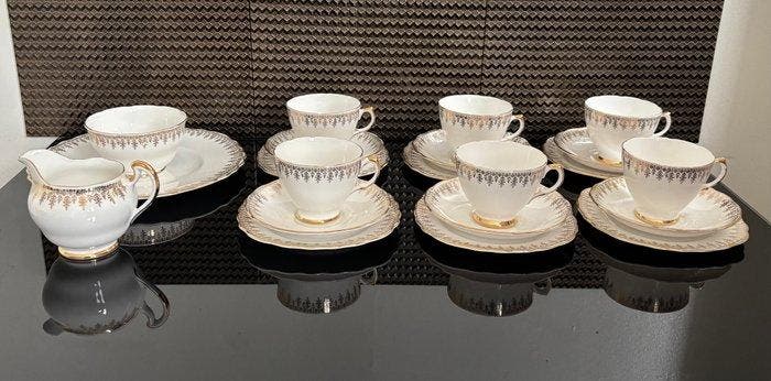 Colclough - Theekopjesset voor 6 personen (21) - Bone China, Antiek en Kunst, Antiek | Meubels | Tafels