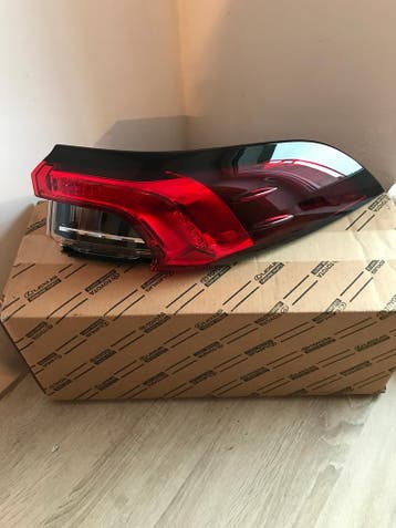 Toyota Corolla E21 Sedan achterlicht rechts 81551-02D11 nieu, Verzenden, Gebruikt