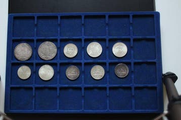 Italië, Oostenrijk, Verenigde Staten, Duitsland. Lotto 10