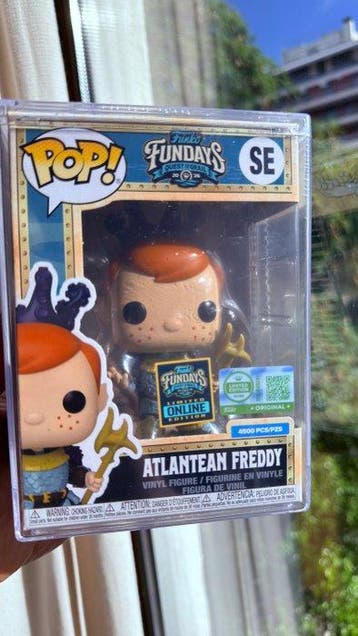 Funko - Funko Pop - Atlantean Freddy + Fun Squad Box -