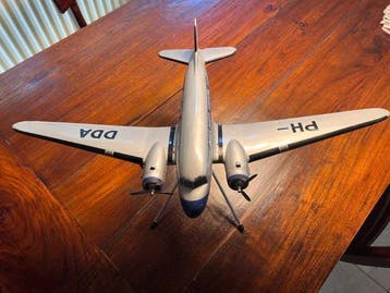 Avion miniature - Modèle réduit Dakota DC3 en DDA Dutch, Antiquités & Art