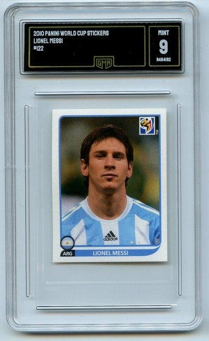 Panini - Lot of 2 - 2010 World Cup - Graded - GMA 9 - Lionel, Verzamelen, Stickers