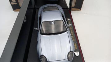 Maisto 1:18 - Voiture miniature - Aston Martin DB7 Vantage -