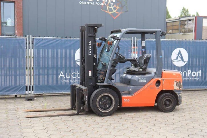 Veiling: Heftruck Toyota 8FDJF35 Diesel 3500kg 4.3m 2016, Articles professionnels, Machines & Construction | Chariots élévateurs & Transport interne
