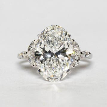 Verlovingsring - 18 karaat Witgoud - 5.35ct. tw. Diamant