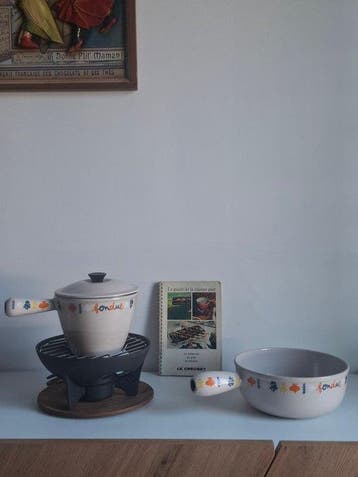 Le Creuset - Casserole (5) - fondue - Fonte - Set service à