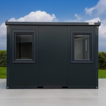 Prefab schuur gezocht? 3x2 raam links bij snelbouwkantoor