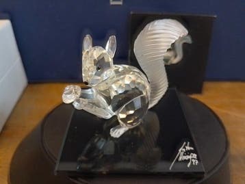 Swarovski - Beeldje - Anniversary Squirrel 208433 - Box +