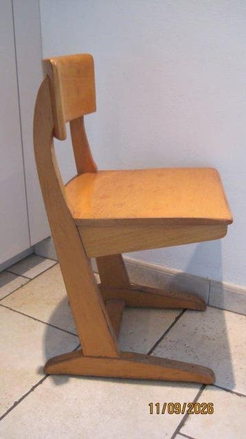 Casala - Carl Sasse - Kinderstoel - schoolstoel - Hout -