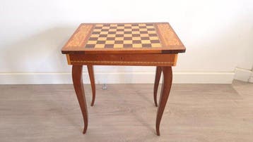 Table déchecs - style Louis XV - 1970