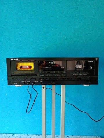 Philips - FC 670 Lecteur-enregistreur de cassettes