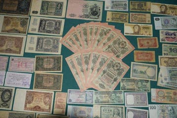 Wereld. - 120 Banknotes - Various Dates (Zonder, Postzegels en Munten, Bankbiljetten | Europa | Niet-Eurobiljetten