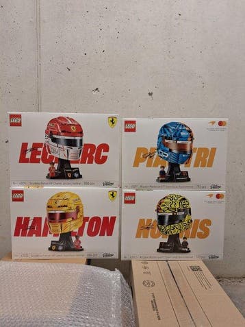 Lego Set - Icons - Charles Leclerc Helmet; Oscar Piastri, Kinderen en Baby's, Nieuw