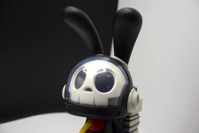 Superplastic - Superplastic - Dark Matter rGuggimon by Ganga, Antiek en Kunst, Kunst | Designobjecten