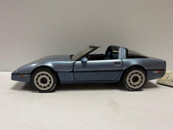 Franklin Mint 1:24 - Modelauto - Chevrolet Corvette (1984)