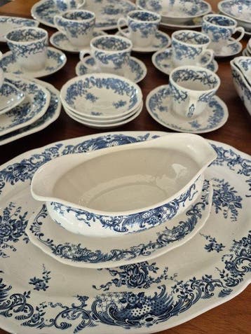 Villeroy & Boch - Service de table (62) - Valeria -, Antiek en Kunst