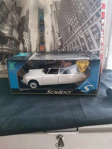 Solido 1:18 - Voiture miniature - Citroën DS