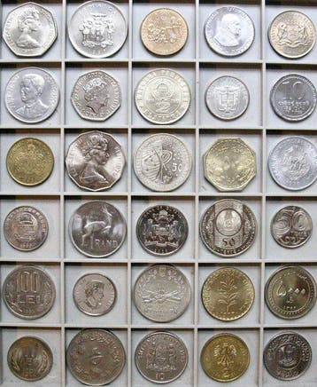 Wereld. 30 Different Nice Quality Coins | 1963-2021 | Exotic, Postzegels en Munten