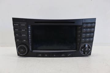 Navigatie Radio CD Mercedes Benz CLS W219 A2118203297, Auto-onderdelen, Verzenden, Gebruikt