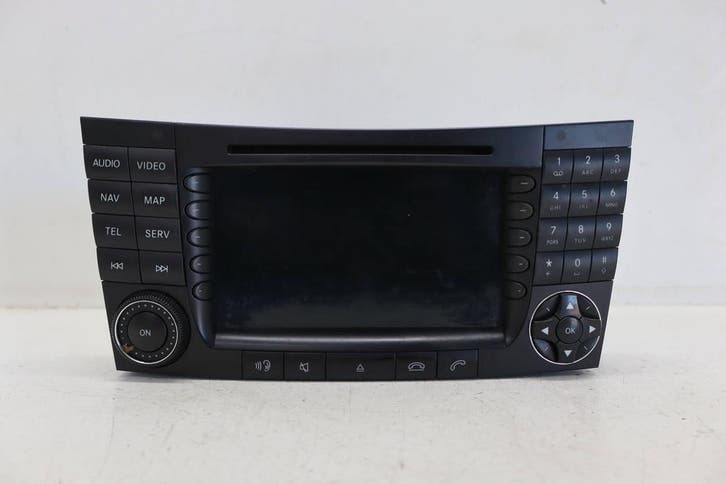 Navigatie Radio CD Mercedes Benz CLS W219 A2118203297, Auto-onderdelen, Elektronica en Kabels, Gebruikt, Verzenden