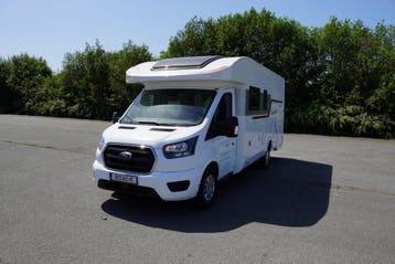 Rollerteam Kronos 298 TL op Ford met slechts 13184 km 14551, Caravans en Kamperen, Ringverwarming, Ford, 7 tot 8 meter, L-zit