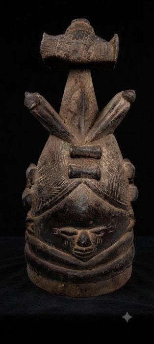 Prachtige Mende helm - tot zover - berg - Sierra Leone