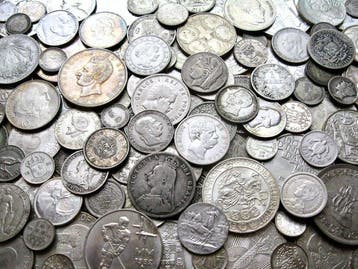 Wereld. 1 Kilo Silver Coins | 19th-20th Century | Worldwide, Postzegels en Munten