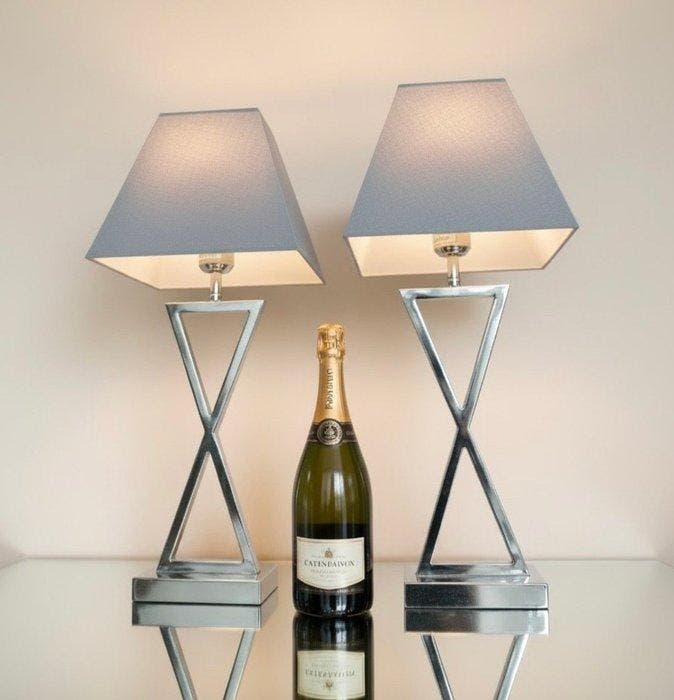 Lamp (2) - Chique luxe - Textiel, Zilverkleurig (kleur), Antiek en Kunst, Curiosa en Brocante