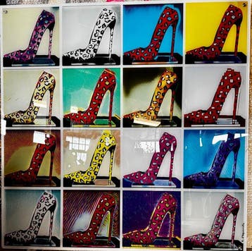 Elisabeth Dequainville - Pop Art Shoes, Antiquités & Art