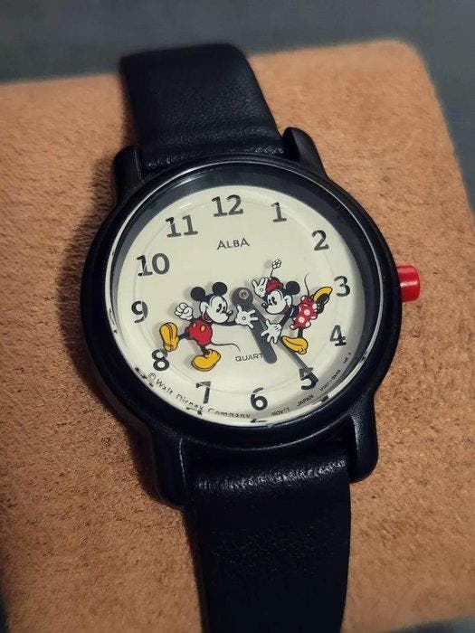 Alba - Vintage-style Disney Mickey & Minnie Quartz Watch -, Collections, Disney