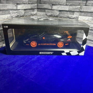 Minichamps 1:18 - Voiture miniature - Minichamps 1:18