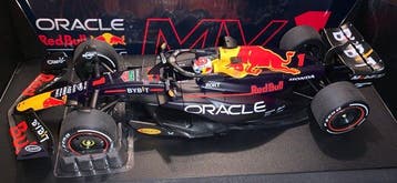 Minichamps 1:18 - Voiture miniature - ORACLE RED BULL RACING
