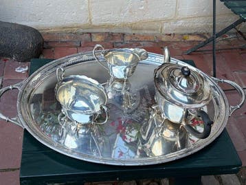 Walker en Hall - Theeservies (4) - sterling zilver -, Antiek en Kunst