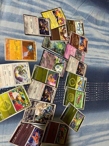 Pokémon - 2500 Bulk kaarten Foil, Reverse holo, Holo, Full, Hobby en Vrije tijd, Verzamelkaartspellen | Pokémon, Nieuw