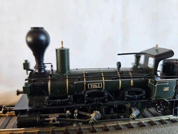 Trix H0 - 22466 - Locomotive à vapeur avec tender (1) -