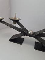 Chandelier - Métal - Vieux candélabre en métal — à quatre