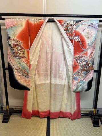Japanse vintage kimono furisode, zijde, rood, duur,