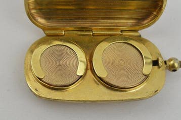 Pendentif médaillon porte-monnaie Art Nouveau - Pendentif