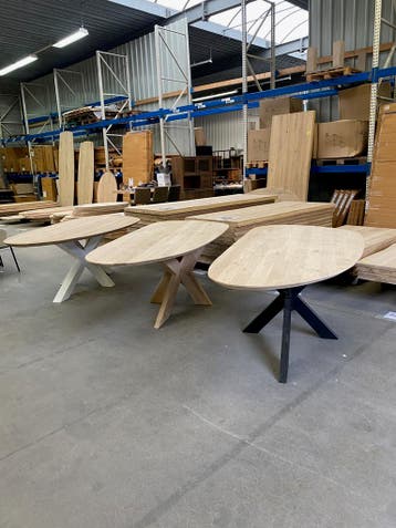 Aerts eiken, eettafel, organisch + spinpoot (A-keuze), Huis en Inrichting, Nieuw, Eikenhout