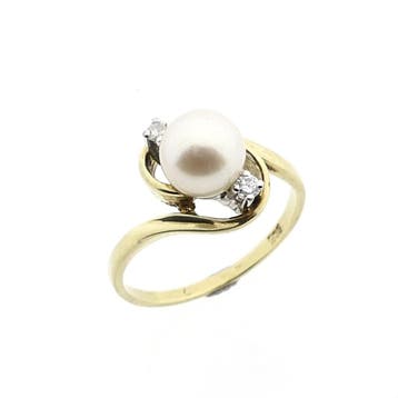 Gouden ring met parel en diamanten; 0,07 ct., Handtassen en Accessoires, Ringen, Gebruikt, Ophalen of Verzenden, 17 tot 18, Met edelsteen