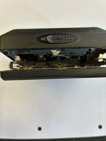 Sony - MZ-R501 Portable MiniDisc Recorder & Player Walkman